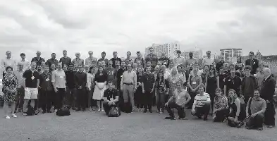Description de l'image par IA : Groupe de personnes lors d'une conférence à Porto Rico en 2015, incluant des chercheurs en IA.